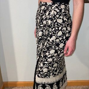 Talbots size 6 patterned midi skirt